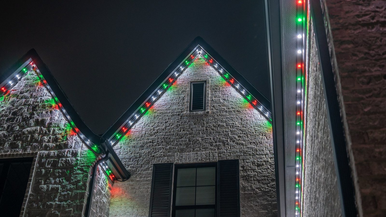Candy Cane — Red and white · brick home